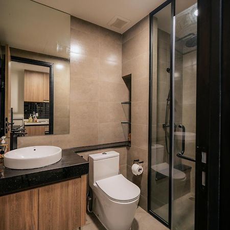 Tropical House - New Apartment At Delasol Хошимин Екстериор снимка
